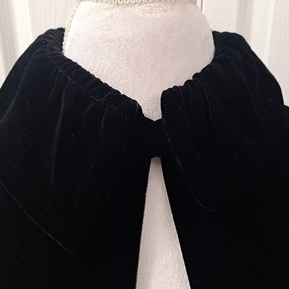 CAbI Black Velvet/Silk Blend Jacket With Balloon Sleeves Size M - Picture 2 of 13